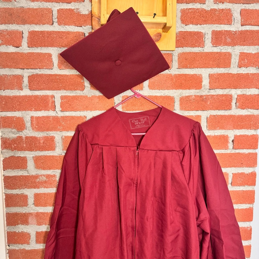 Oak Hall Burgundy Graduation Gown and Cap Set 5’6-5’8